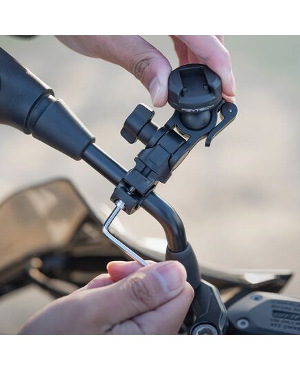 Крепление CapLock на зеркало заднего вида мотоцикла (PGYTECH P-GM-170), изображение 3