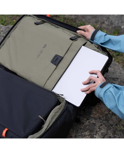 Рюкзак OnePro Flex 30/40/50 литров + сумка-вставка (PGYTECH), Версия: 40 л, Комплектация: Рюкзак + сумка (M), Цвет: Оранжевый, изображение 5